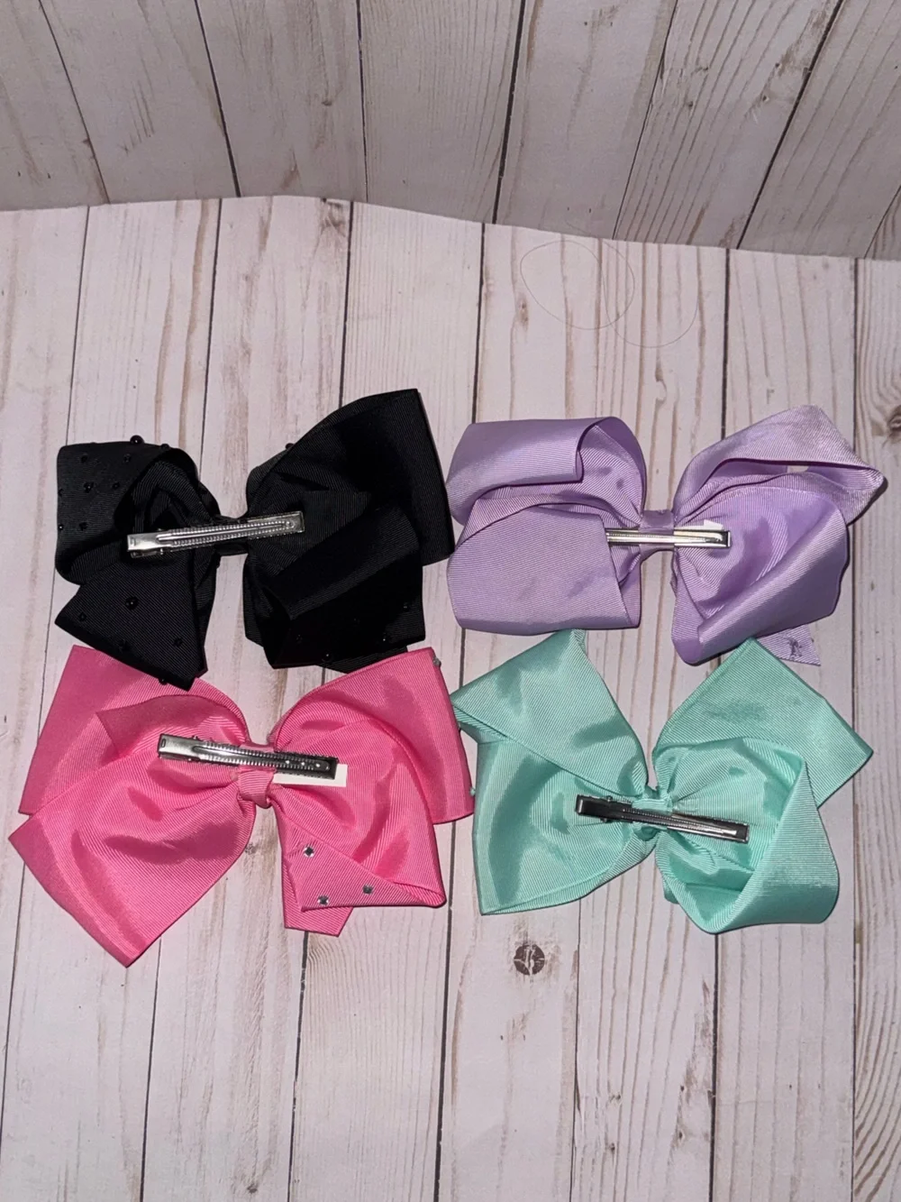 Jojo bows